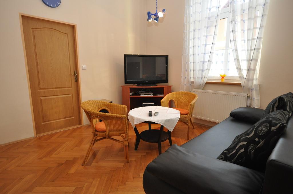 Apartments In Desna/Isergebirge 1786 Танвалд Екстериор снимка